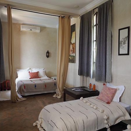 Le Cazar Hotel El Ain Екстериор снимка