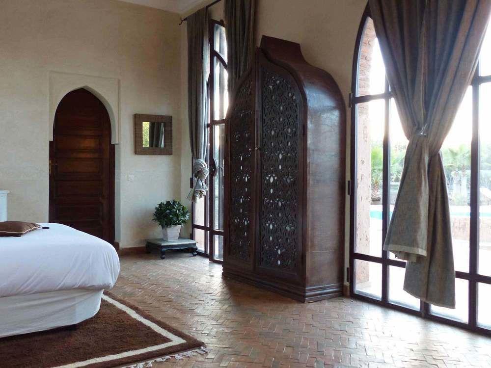 Le Cazar Hotel El Ain Екстериор снимка