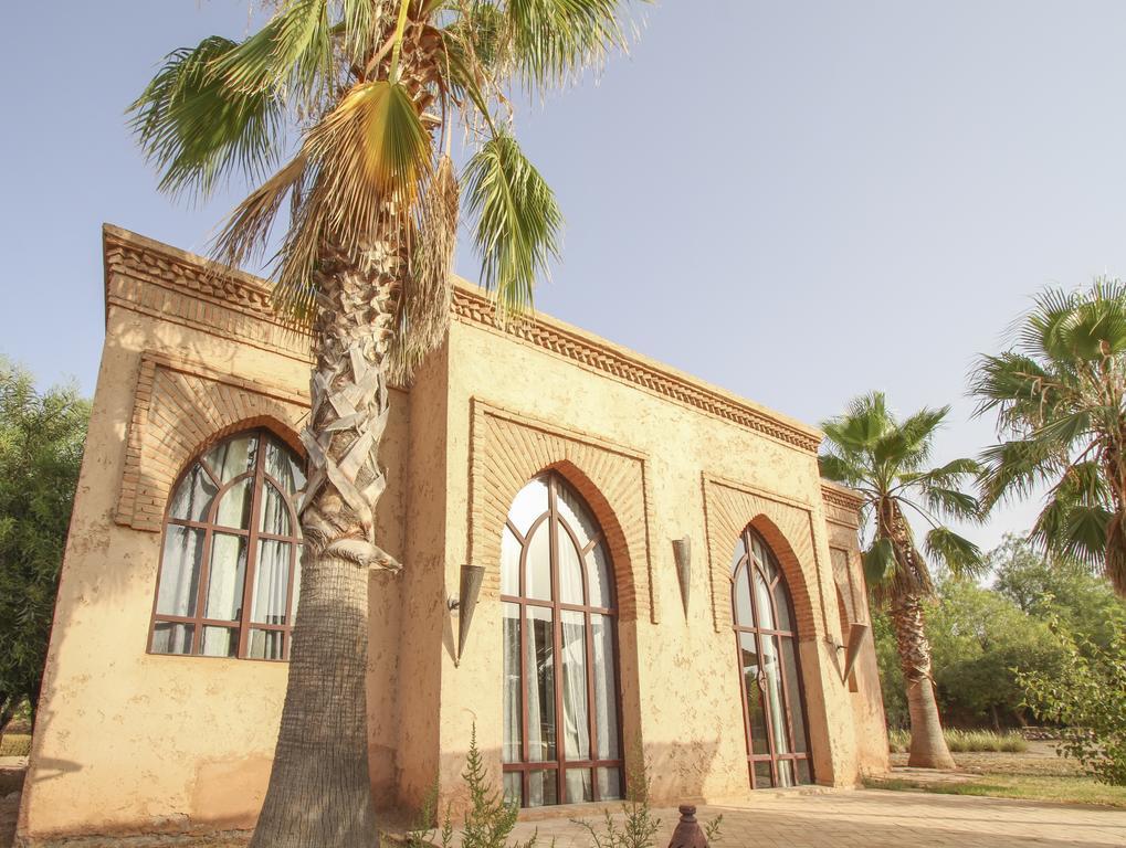 Le Cazar Hotel El Ain Екстериор снимка