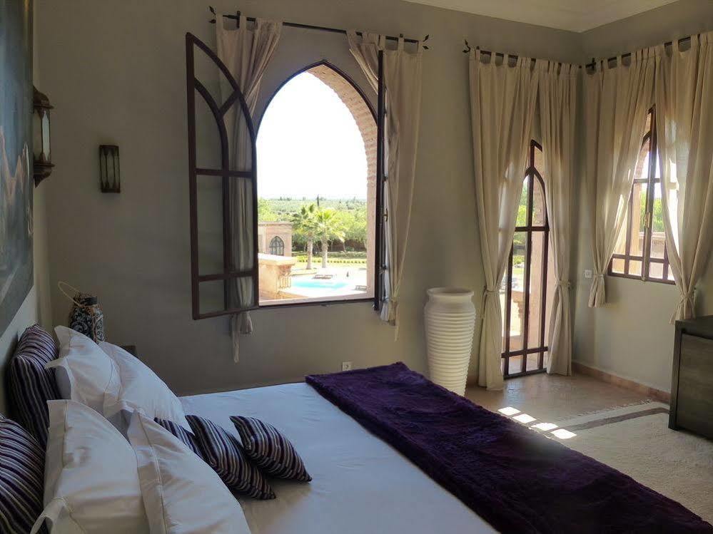 Le Cazar Hotel El Ain Екстериор снимка