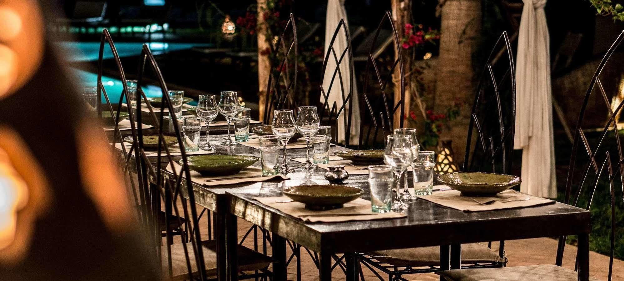 Le Cazar Hotel El Ain Екстериор снимка